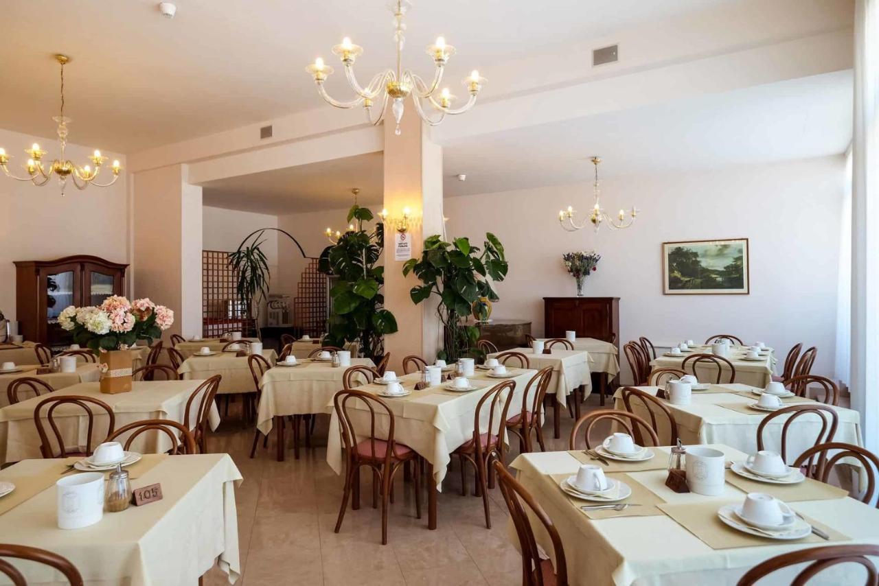 Hotel De La Ville Senigallia Dış mekan fotoğraf