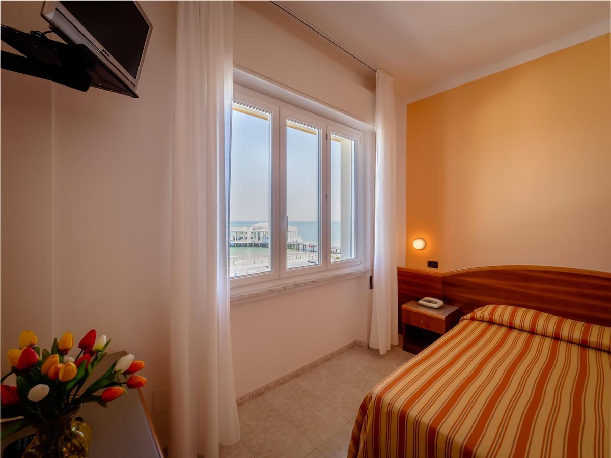Hotel De La Ville Senigallia Dış mekan fotoğraf