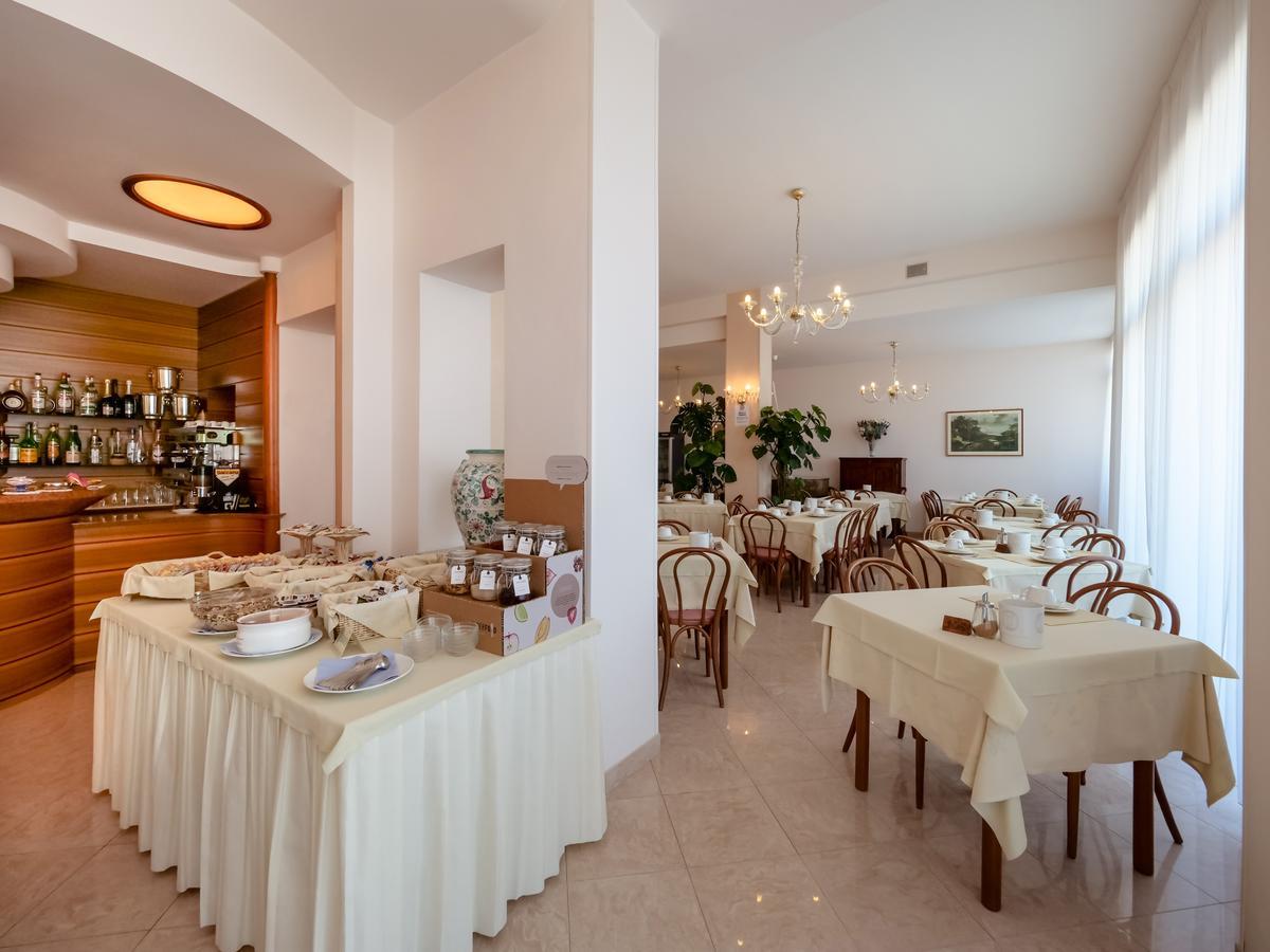 Hotel De La Ville Senigallia Dış mekan fotoğraf