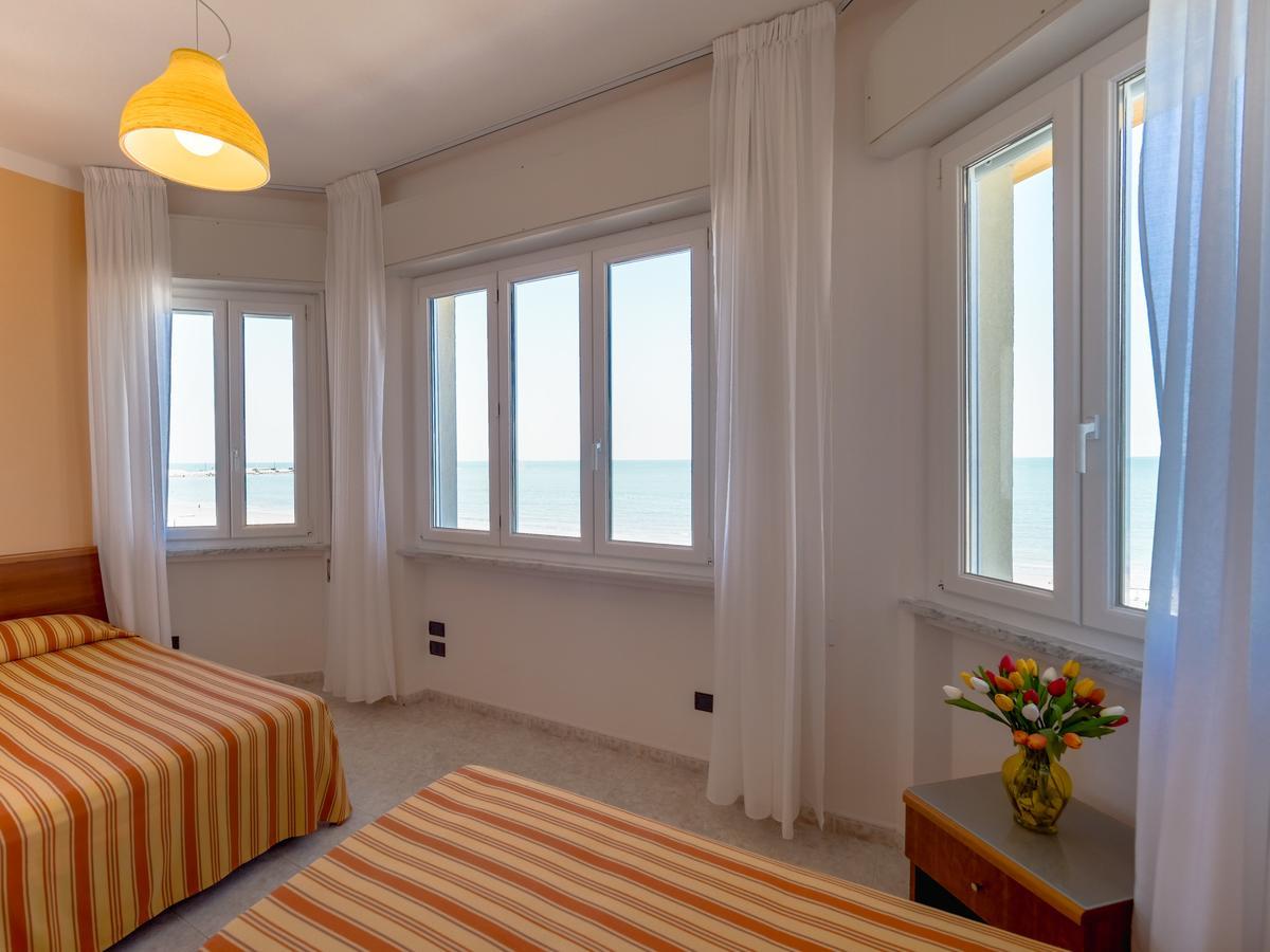Hotel De La Ville Senigallia Dış mekan fotoğraf