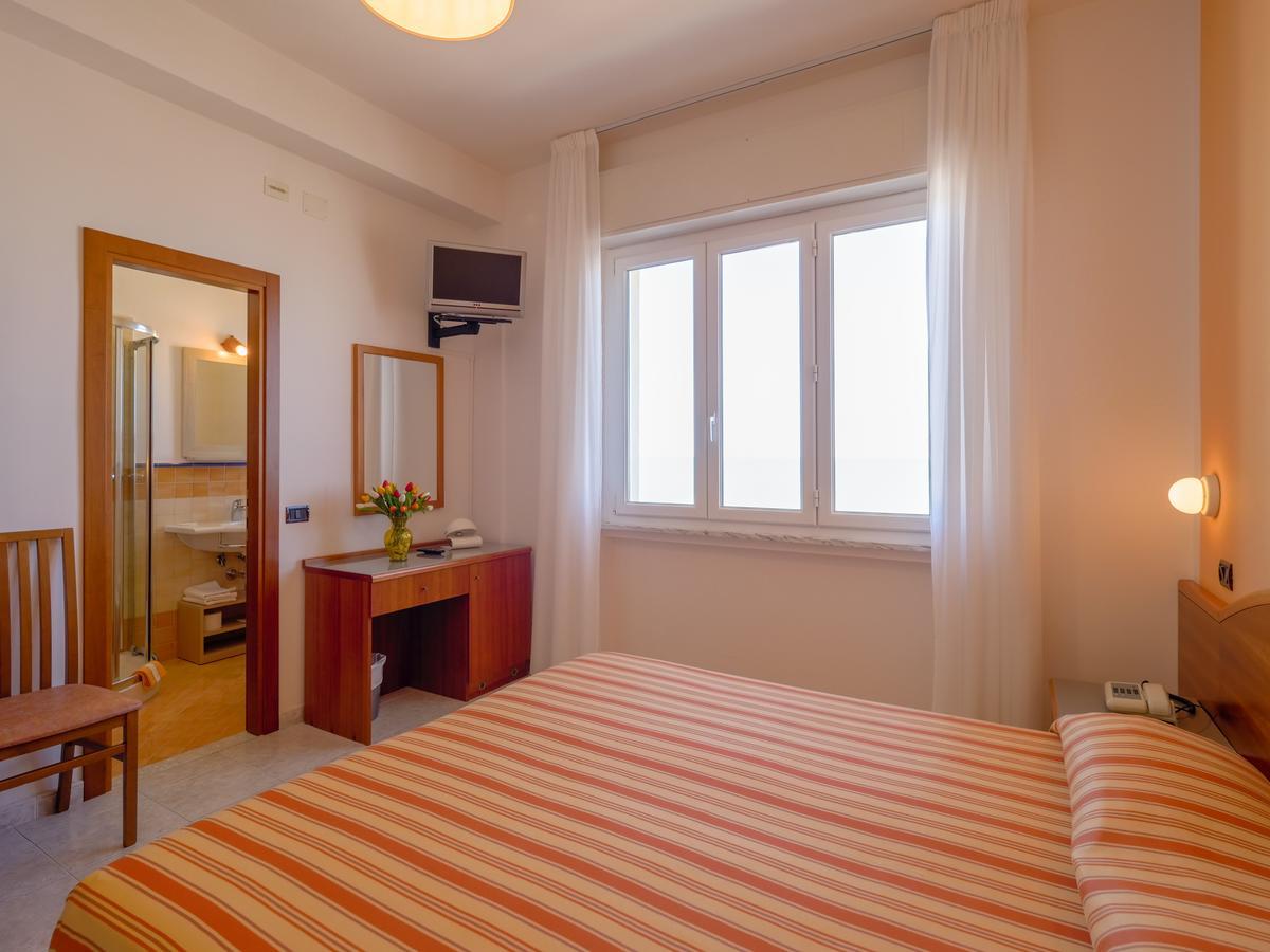 Hotel De La Ville Senigallia Dış mekan fotoğraf